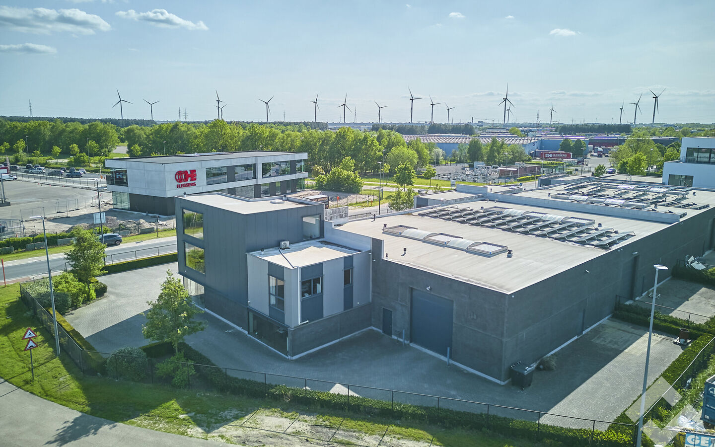 Gebouw voor gemengd gebruik te koop in Lommel